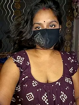 Sweet-Maddlina online show from March 19, 2026, 11:14 am