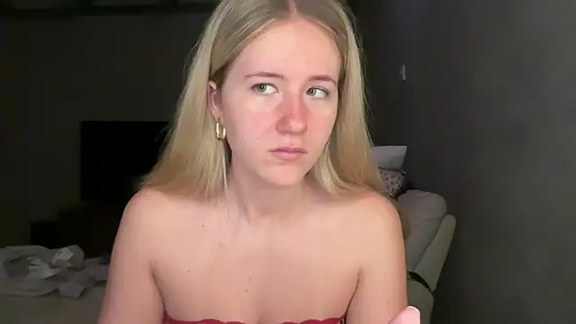 Snapshot of itssosierra chatting on July 9, 2026, 12:37 am itssosierra online show from July 9, 2026, 12:37 am