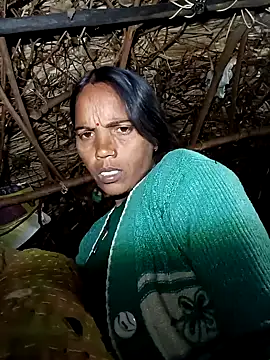 Cutsedi3 online show from November 15, 2025, 10:59 pm