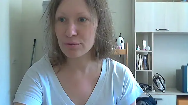 Tavriona online show from March 15, 2026, 6:52 am