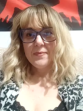 Amelialove42 online show from March 14, 2026, 8:58 pm