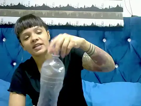 Sweetcaramel88 online show from November 7, 2025, 9:53 am