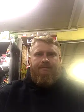 Snapshot of bodywork30 chatting on October 10, 2025, 3:22 pm bodywork30 online show from October 10, 2025, 3:22 pm