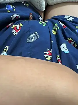 haruki 18old online show from November 17, 2025, 2:12 pm