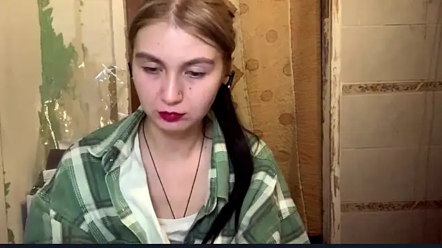 Snapshot of ArianeBhayani chatting on October 24, 2025, 9:22 pm ArianeBhayani online show from October 24, 2025, 9:22 pm