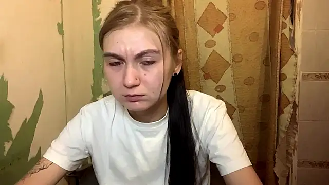 Snapshot of ArianeBhayani chatting on October 26, 2025, 9:31 pm ArianeBhayani online show from October 26, 2025, 9:31 pm