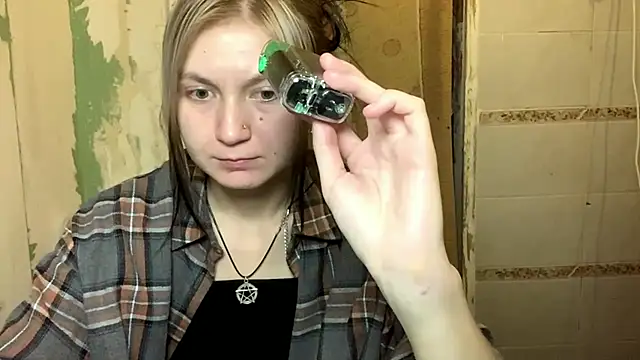 Snapshot of ArianeBhayani chatting on November 4, 2025, 9:03 pm ArianeBhayani online show from November 4, 2025, 9:03 pm