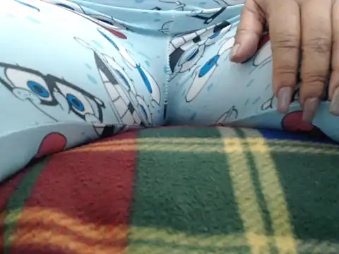 luna hot extreme online show from October 20, 2025, 1:00 pm