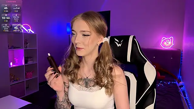 EvaPeace online show from March 28, 2026, 1:33 pm