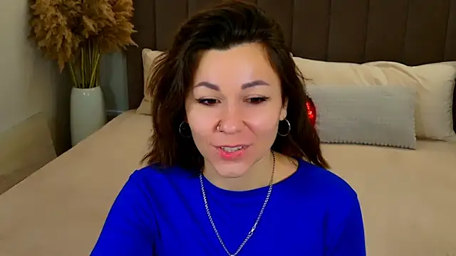 EdenSolis online show from March 1, 2026, 9:33 am