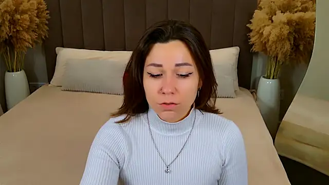 EdenSolis online show from March 15, 2026, 8:09 am