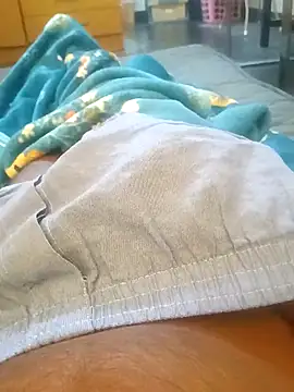 Snapshot of leeya14 chatting on November 30, 2025, 5:11 am leeya14 online show from November 30, 2025, 5:11 am