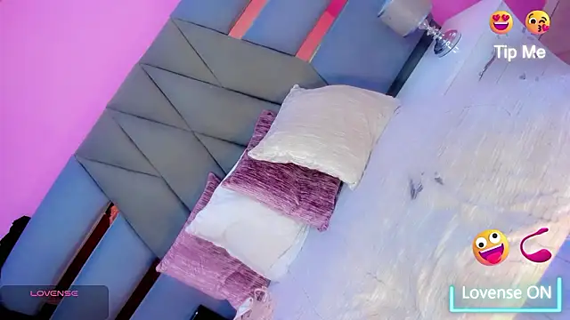 Snapshot of Kinng_Sex chatting on February 16, 2026, 12:34 pm Kinng Sex online show from February 16, 2026, 12:34 pm