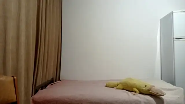 Snapshot of OrdinaIPit chatting on October 23, 2025, 8:18 pm OrdinaIPit online show from October 23, 2025, 8:18 pm