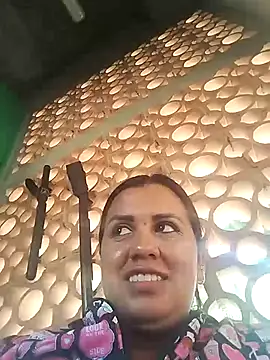 Candy-Samanthy online show from November 6, 2025, 3:57 pm