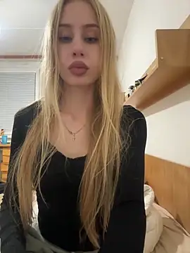 Snapshot of JudithCarly chatting on December 21, 2025, 10:17 pm JudithCarly online show from December 21, 2025, 10:17 pm