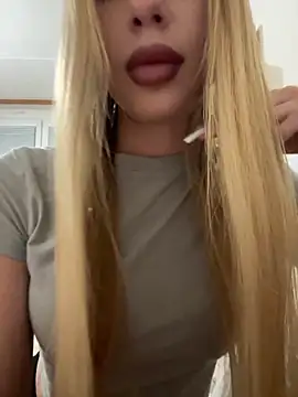 Snapshot of JudithCarly chatting on March 19, 2026, 10:25 pm JudithCarly online show from March 19, 2026, 10:25 pm