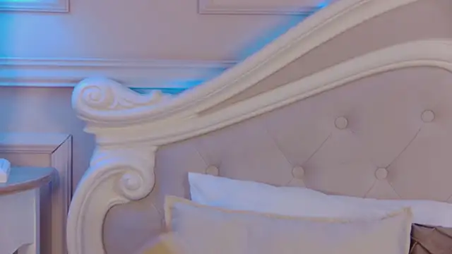 MileyMalory online show from November 6, 2025, 7:59 pm