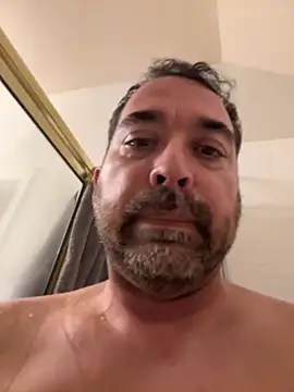 Snapshot of Fun_Time_Ron_2 chatting on October 15, 2025, 2:11 am Fun Time Ron 2 online show from October 15, 2025, 2:11 am