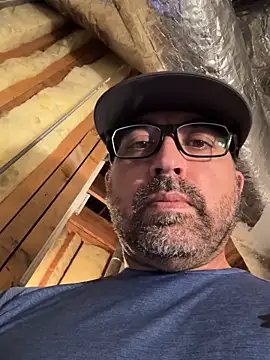 Snapshot of Fun_Time_Ron_2 chatting on November 6, 2025, 4:30 pm Fun Time Ron 2 online show from November 6, 2025, 4:30 pm