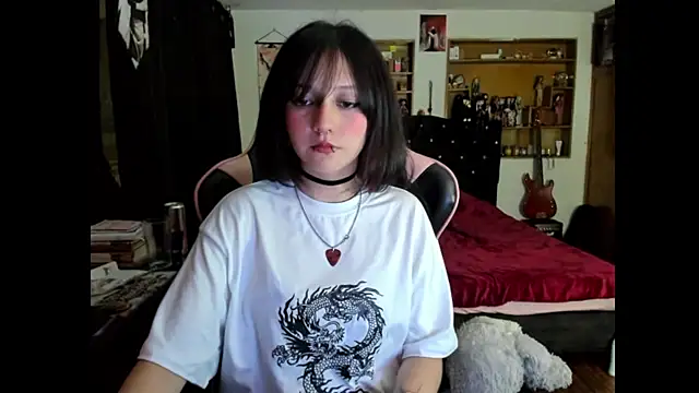 Maki Zein  online show from April 4, 2026, 1:15 am