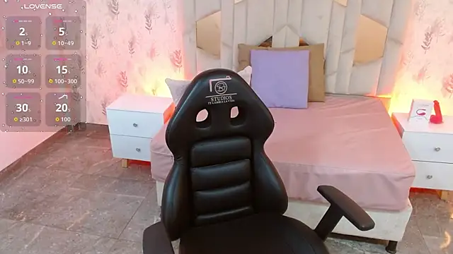 MARIANA TAY1 online show from October 20, 2025, 3:07 am