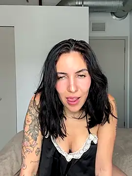 Snapshot of Lolathebaddie chatting on October 13, 2025, 3:34 pm Lolathebaddie online show from October 13, 2025, 3:34 pm