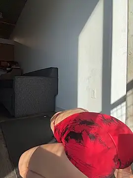 Snapshot of Lolathebaddie chatting on November 17, 2025, 4:13 pm Lolathebaddie online show from November 17, 2025, 4:13 pm