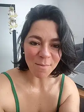 Snapshot of disneey2888 chatting on November 30, 2025, 4:44 pm disneey2888 online show from November 30, 2025, 4:44 pm