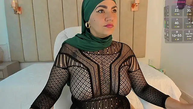  naylaa  online show from December 23, 2025, 3:37 am