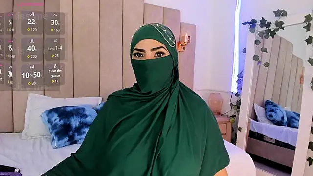  naylaa  online show from February 12, 2026, 3:56 am