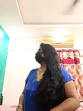 tamil-aunt online show from December 3, 2025, 5:22 pm