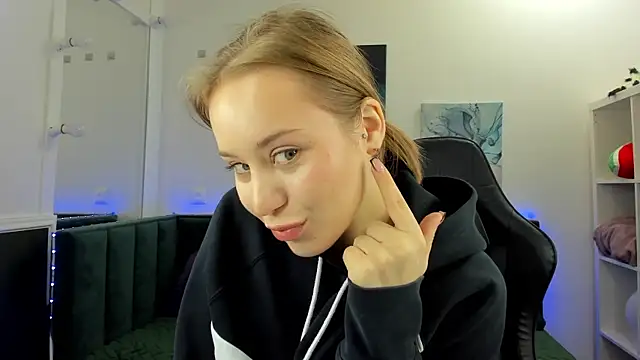 Melissa new22 online show from November 3, 2025, 12:02 am