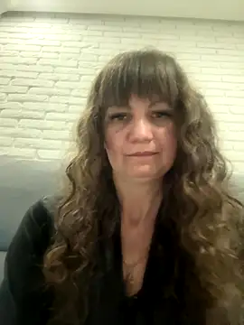 Snapshot of Butterfly8385 chatting on November 3, 2025, 8:21 pm Butterfly8385 online show from November 3, 2025, 8:21 pm