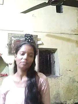 Jaanvi G online show from October 22, 2025, 1:33 pm