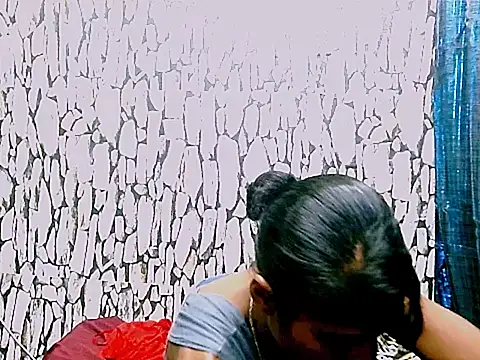 Snapshot of Epic_indian_sky chatting on November 19, 2025, 5:13 pm Epic indian sky online show from November 19, 2025, 5:13 pm