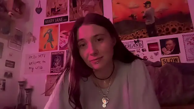 PauliinaBlue online show from October 27, 2025, 8:24 pm