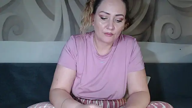 88  callmemadam  88 online show from July 28, 2026, 7:39 pm