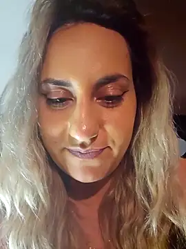 Snapshot of SinfulLovers33 chatting on November 28, 2025, 5:37 pm SinfulLovers33 online show from November 28, 2025, 5:37 pm