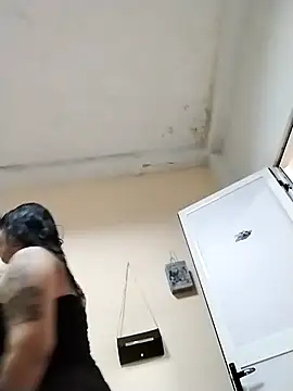 Laikerxxx online show from November 10, 2025, 4:33 am