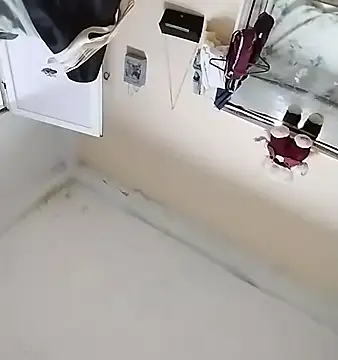 Laikerxxx online show from November 16, 2025, 11:10 pm