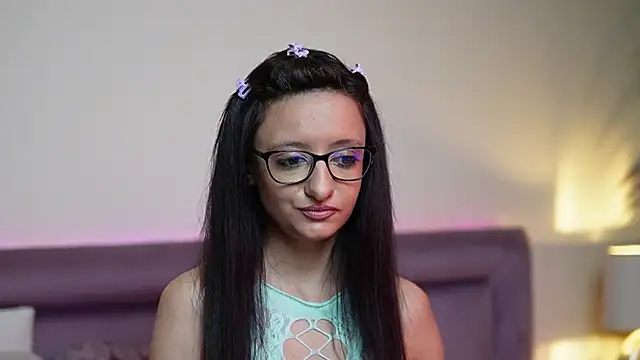 JoelleApril online show from November 19, 2025, 9:26 pm