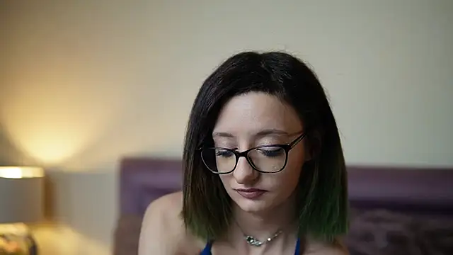 JoelleApril online show from May 12, 2026, 8:06 pm