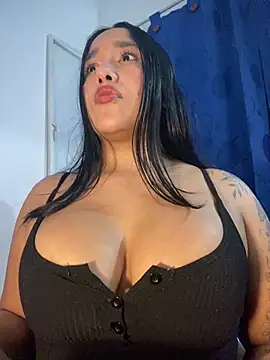 Snapshot of mis-violetha chatting on July 5, 2026, 4:19 am mis-violetha online show from July 5, 2026, 4:19 am
