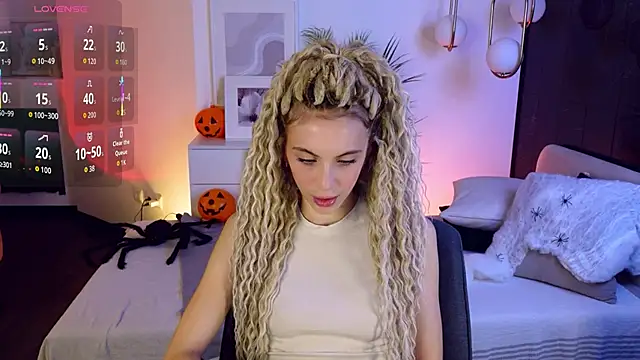 mia silkk online show from October 31, 2025, 6:25 am