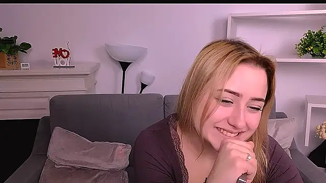 Lulu   Moon online show from February 26, 2026, 9:47 pm