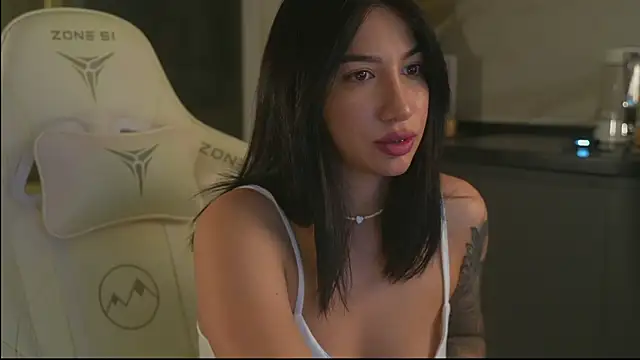 Snapshot of LeoBamble chatting on November 29, 2025, 4:54 pm LeoBamble online show from November 29, 2025, 4:54 pm