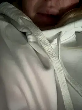 Loredanaa a online show from November 19, 2025, 2:39 pm