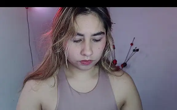 Snapshot of sofiazaf5 chatting on October 29, 2025, 2:30 pm sofiazaf5 online show from October 29, 2025, 2:30 pm