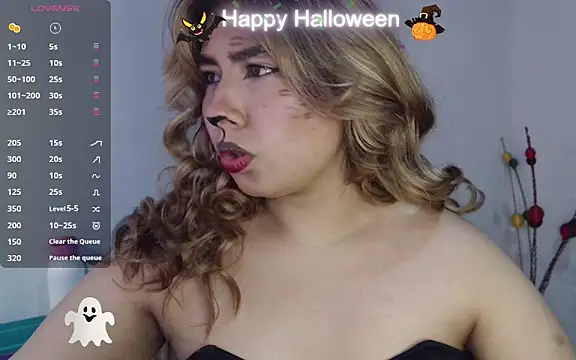 Snapshot of sofiazaf5 chatting on October 31, 2025, 2:40 pm sofiazaf5 online show from October 31, 2025, 2:40 pm